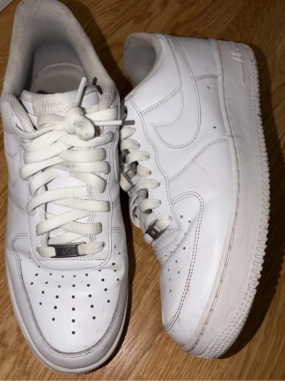 Nike White Men's Low-Top Sneakers